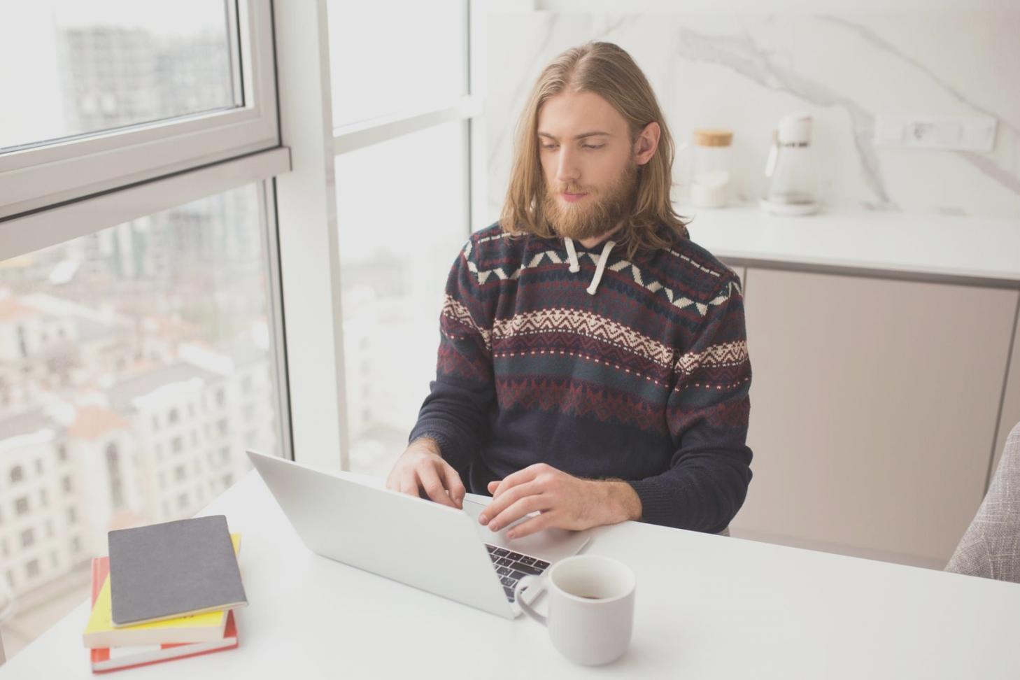 Análisis de datos financieros en contexto profesional